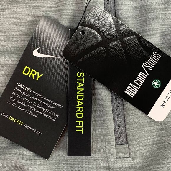 Charlotte Hornets 1/4 Quarter Zip Shirt NBA Nike Dri Fit Gray Womens M Medium - Picture 5 of 12